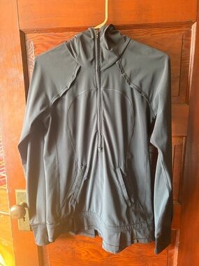 Lululemon Athletica 
 Black Half-Zip Hooded Active Jacket